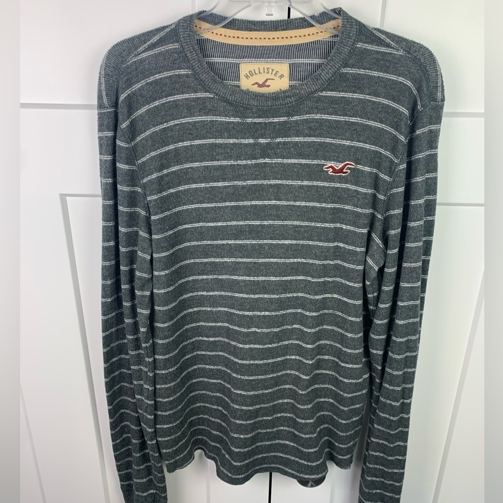 Hollister XL Men’s Long Sleeve Tee Gray White Stripe Y2K Preppy